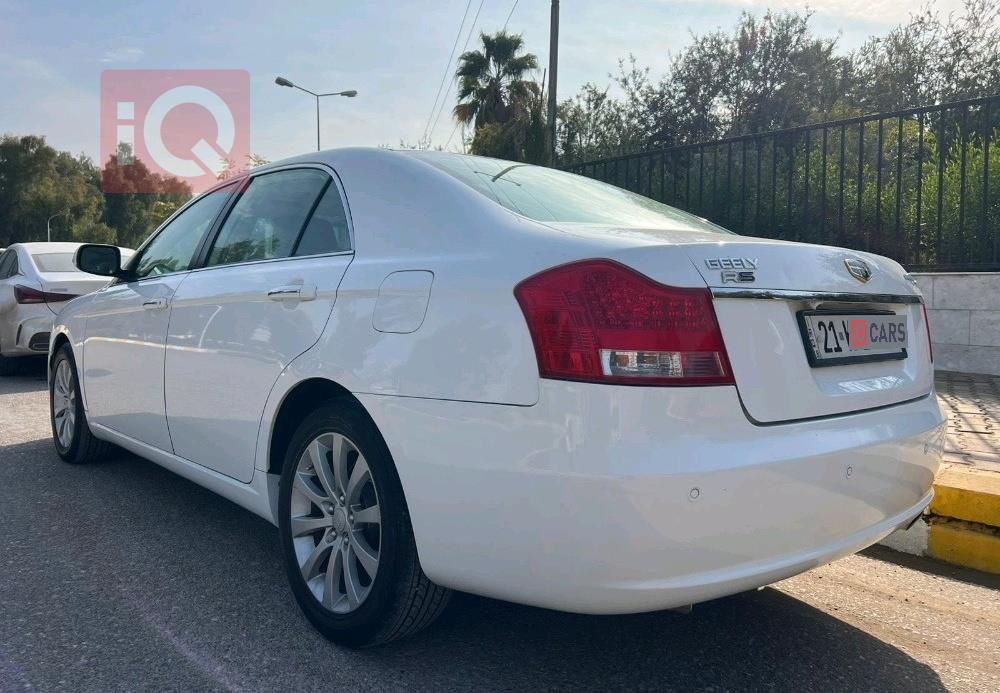 جيلي امجراند EC8